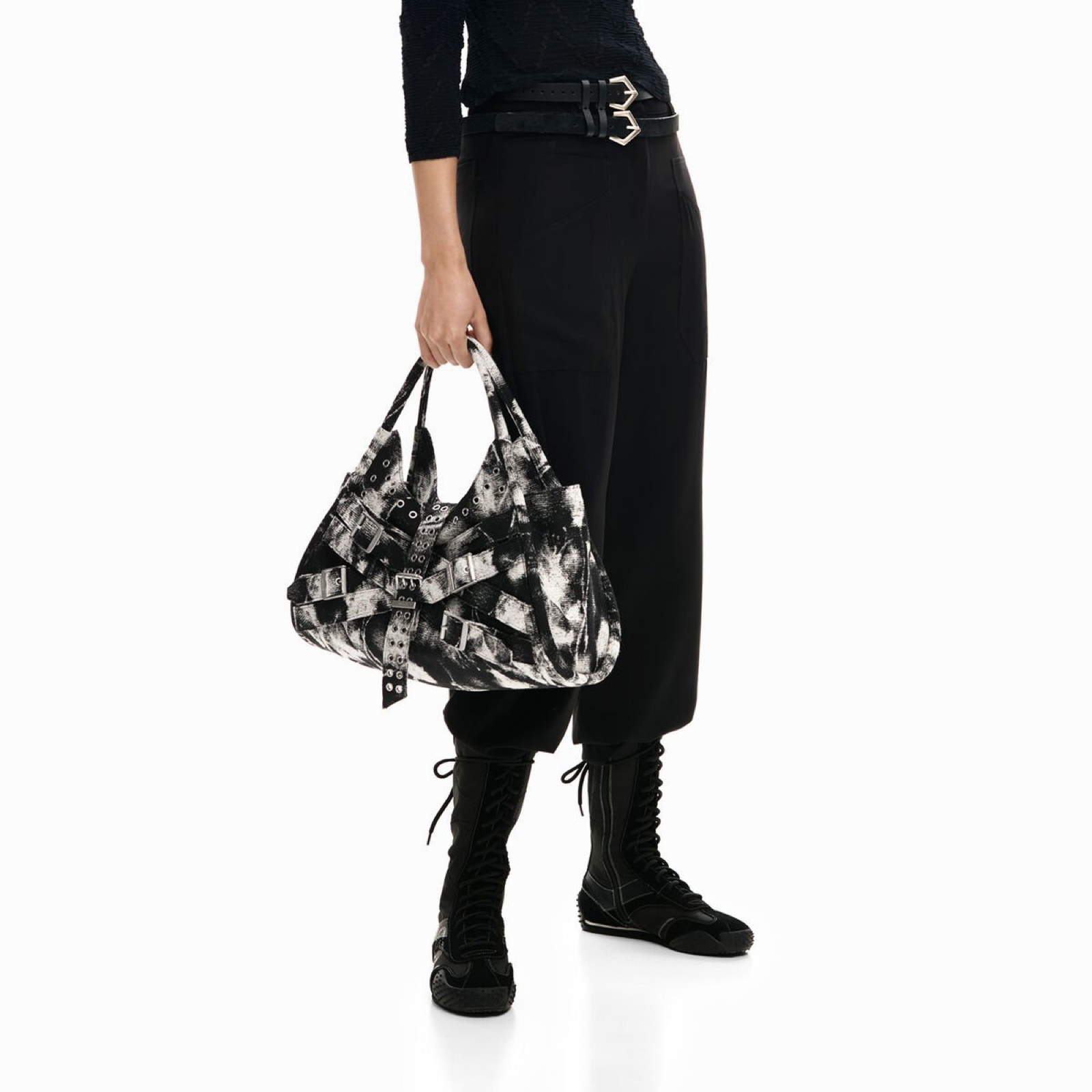 Дамска чанта Desigual Women Handbag 26SAXA54 9019U Hand View