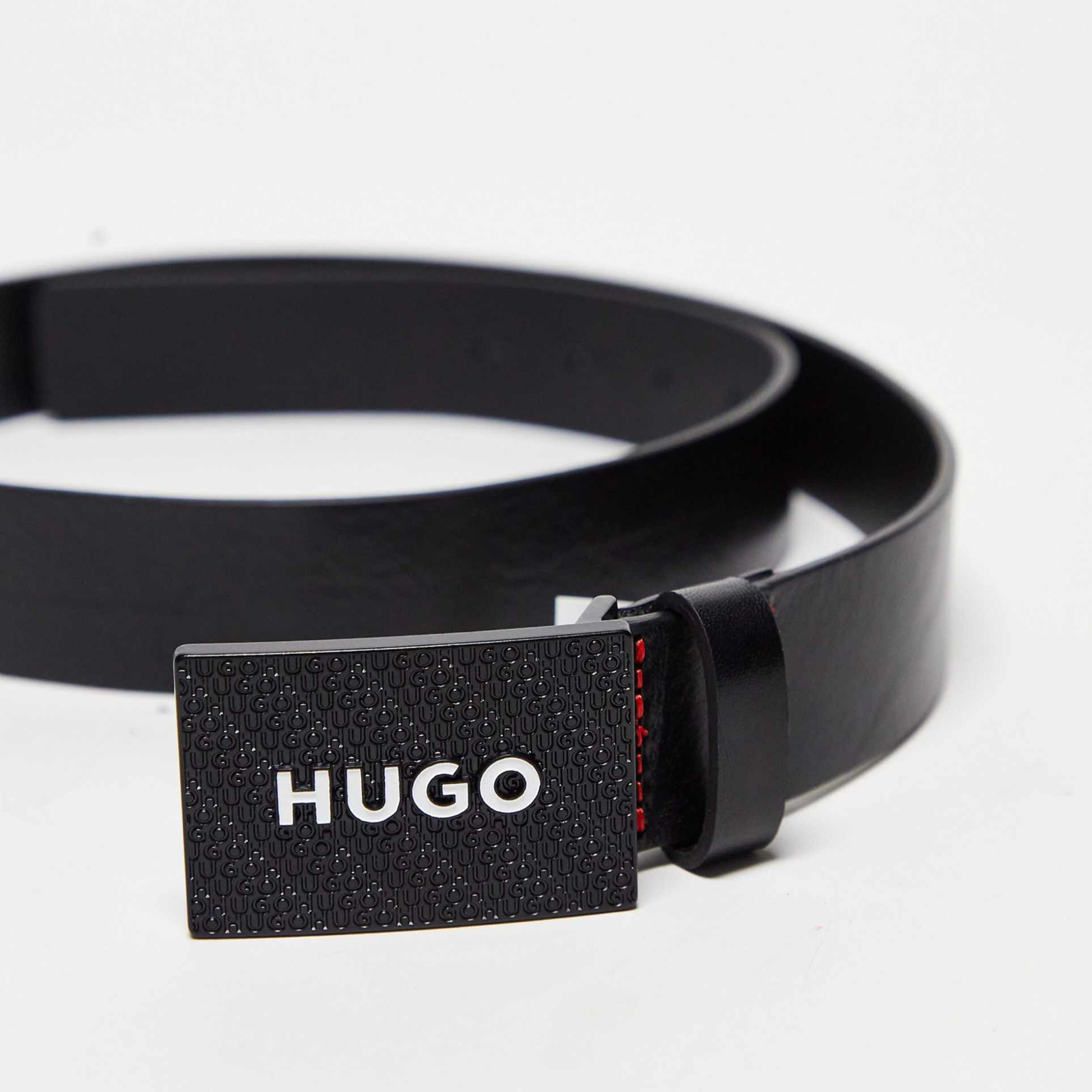 Мъжки черен колан Hugo 50536879 Close-Up