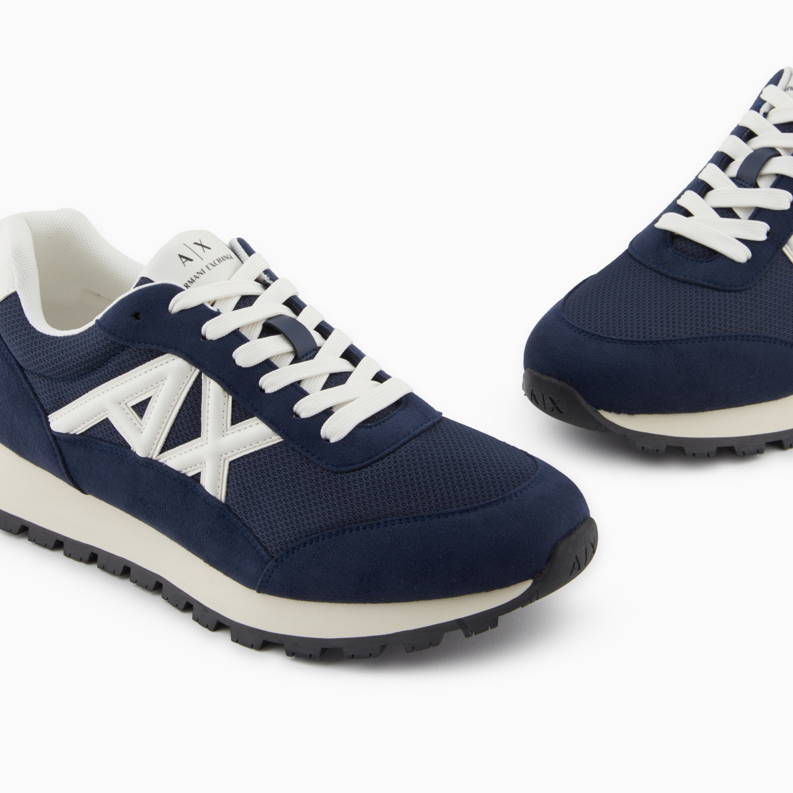 Мъжки сини маратонки Armani Exchange XM001960 AF19388 Close-Up