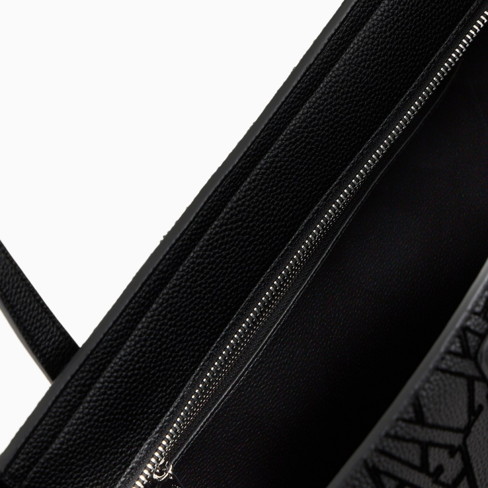 Дамска чанта Armani Exchange Women Shopper Bag XW002121 AF19298 Close-Up