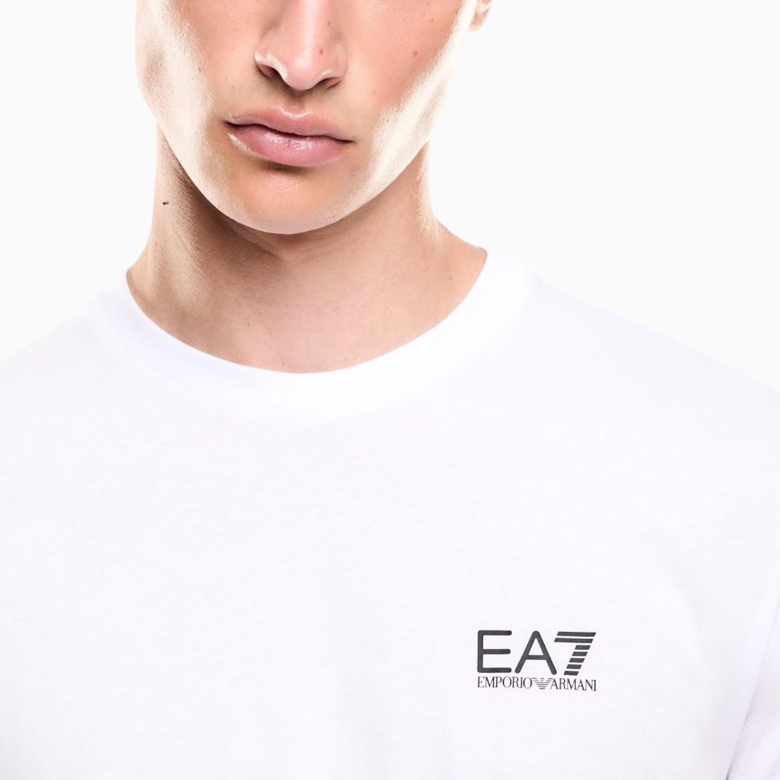 Мъжка бяла тениска EA7 Emporio Armani Men T-shirt 7M000567 AF10375 M0003 Close-Up