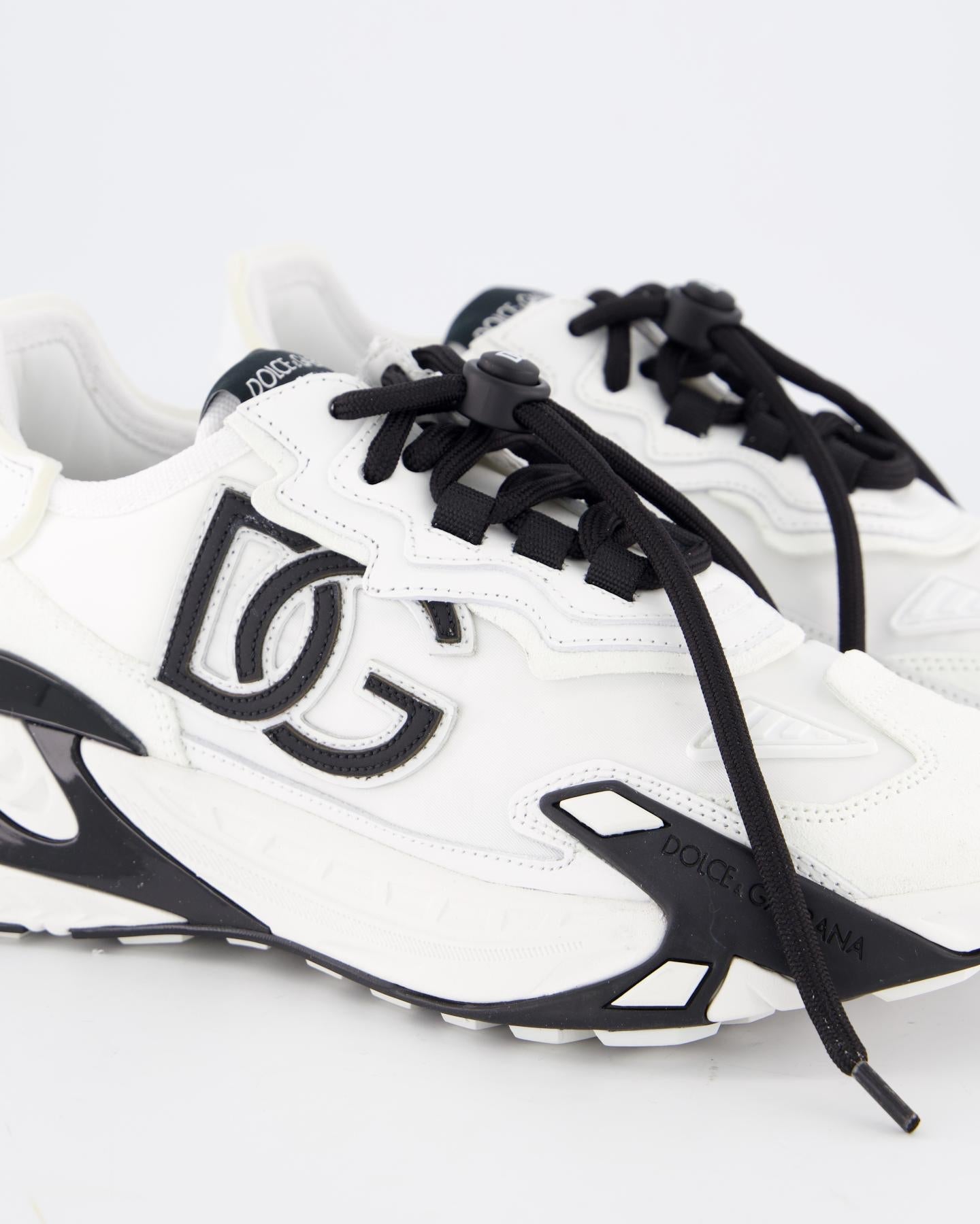 Дамски маратонки Women’s sneakers Dolce & Gabbana Day Faster CK2355 AL808 8B930 White & Black Close up view