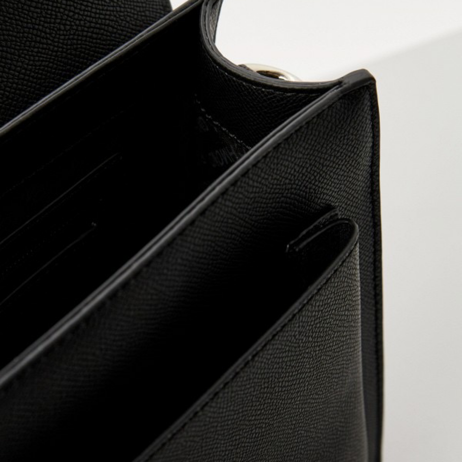 Дамска чанта Richmond Women Shoulder Bag RWA24078BO Inside View