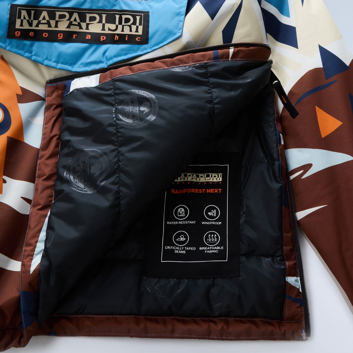 Унисекс яке анорак Napapijri Rainforest Next All Over Print Anorak Jacket NP0A8AHXFDX Close-Up