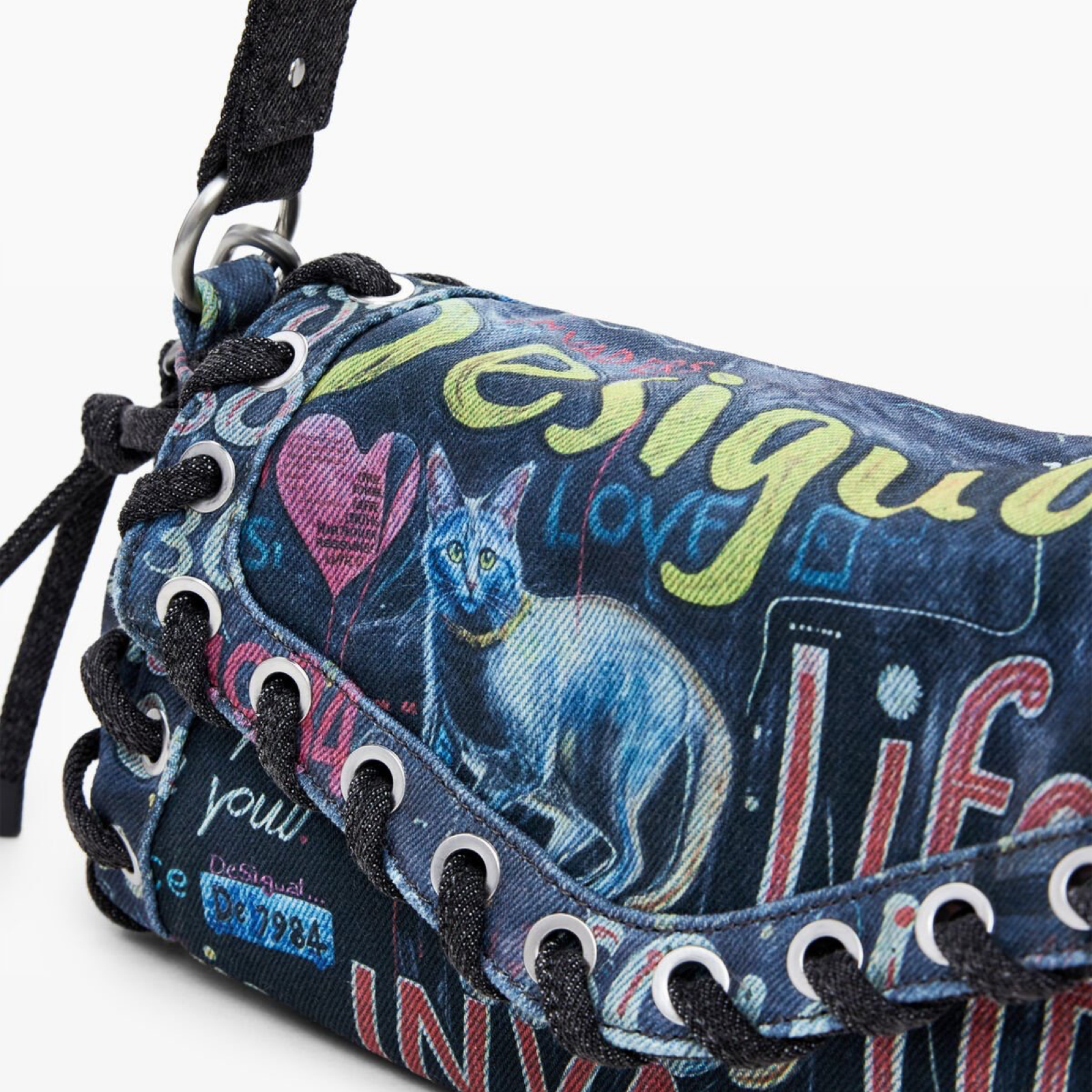 Дамска чанта Desigual Women Bag 25WAKP22 Close-Up