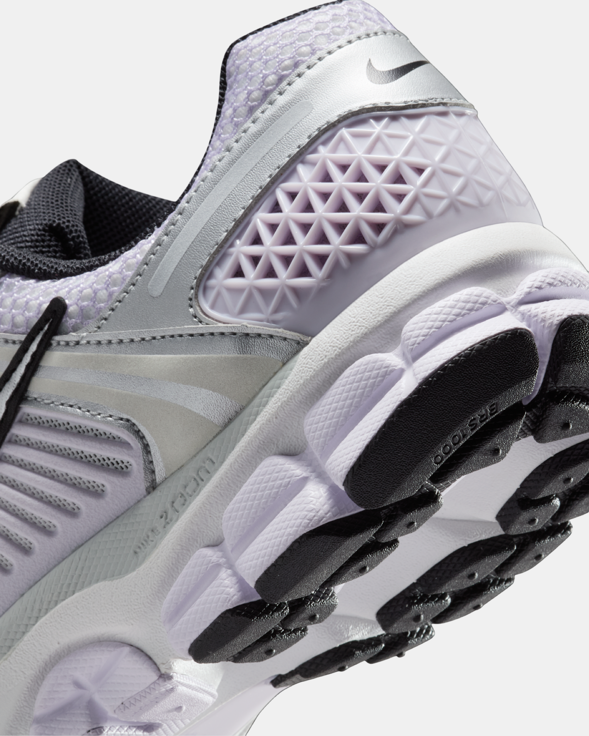 Дамски маратонки Nike Air Zoom Vomero 5 Women Sneakers FD0884-025 Close-Up