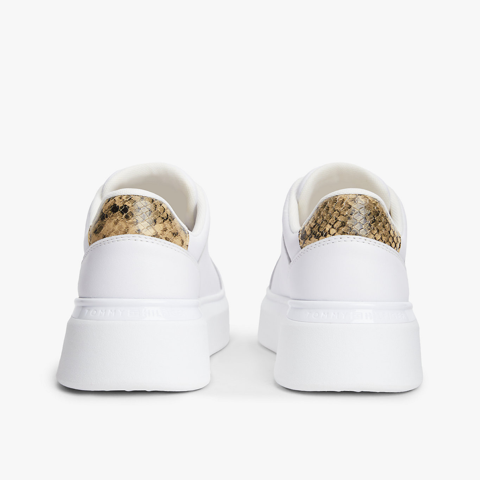 Дамски бели кецове Tommy Hilfiger Women Sneakers FW0FW09456 YBS Heel View