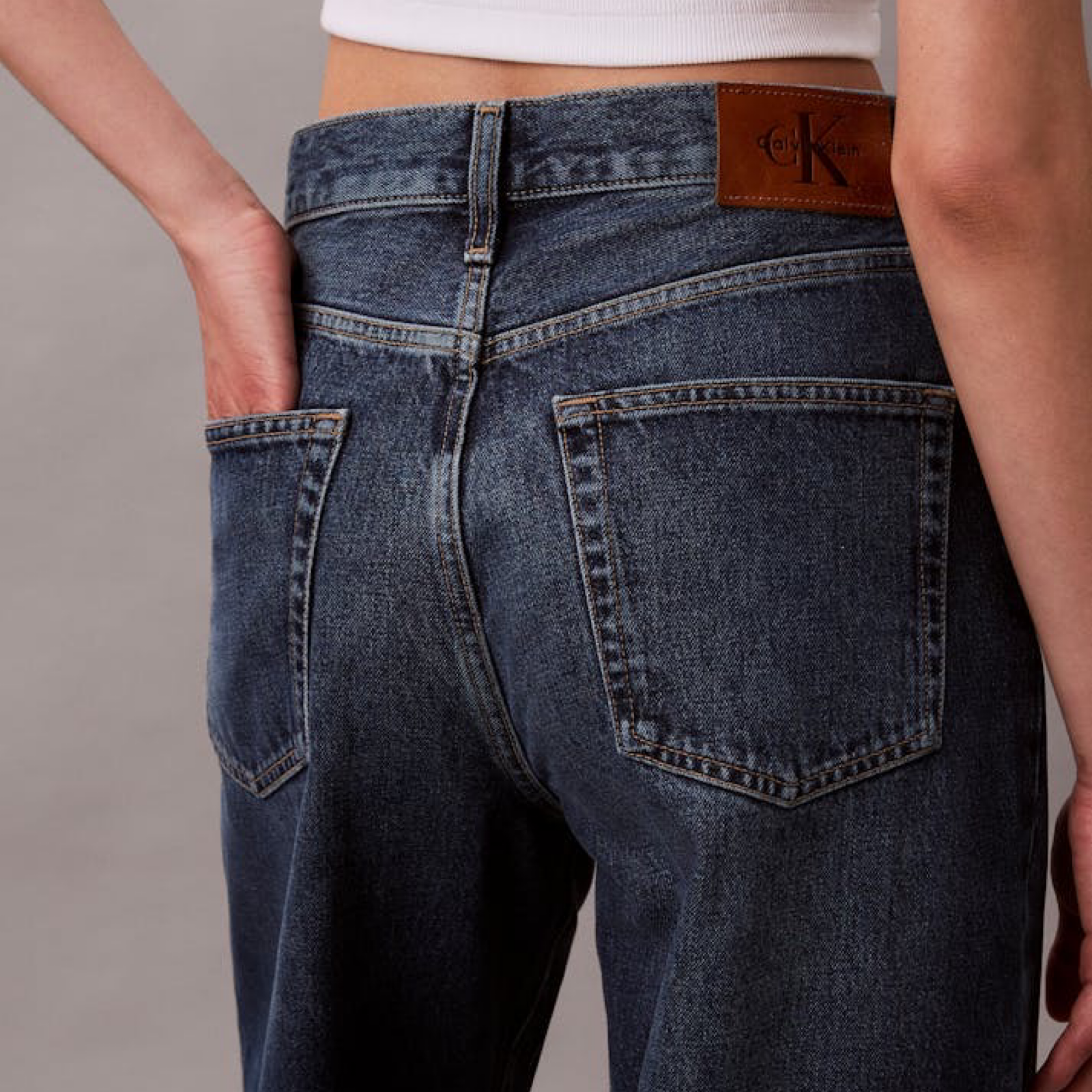 Дамски дънки Calvin Klein Jeans Women Wide Leg Jeans LV147B933G Close-Up