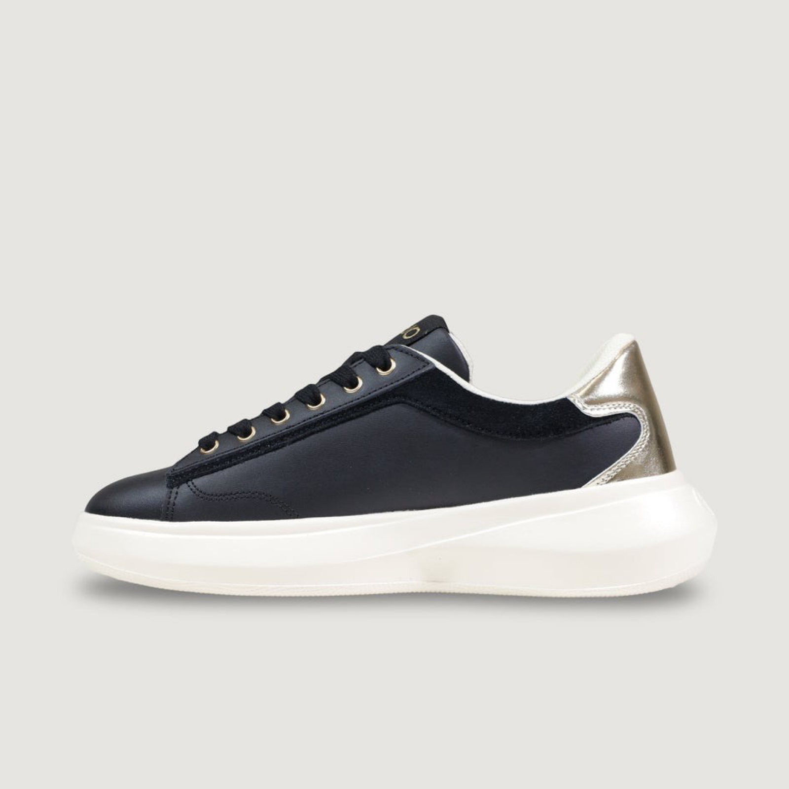 Дамски кецове Liu Jo Casper 01 Women Sneakers BA6069P0304 Medial View