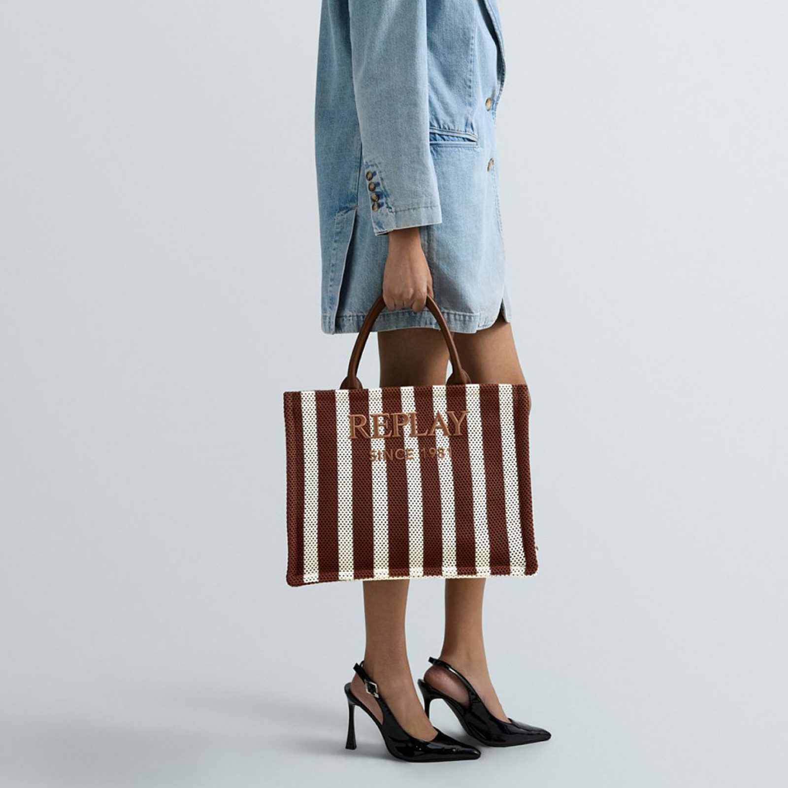 Дамска чанта Replay Women Tote Bag FW3836.000.A2020C-X084 Hand View