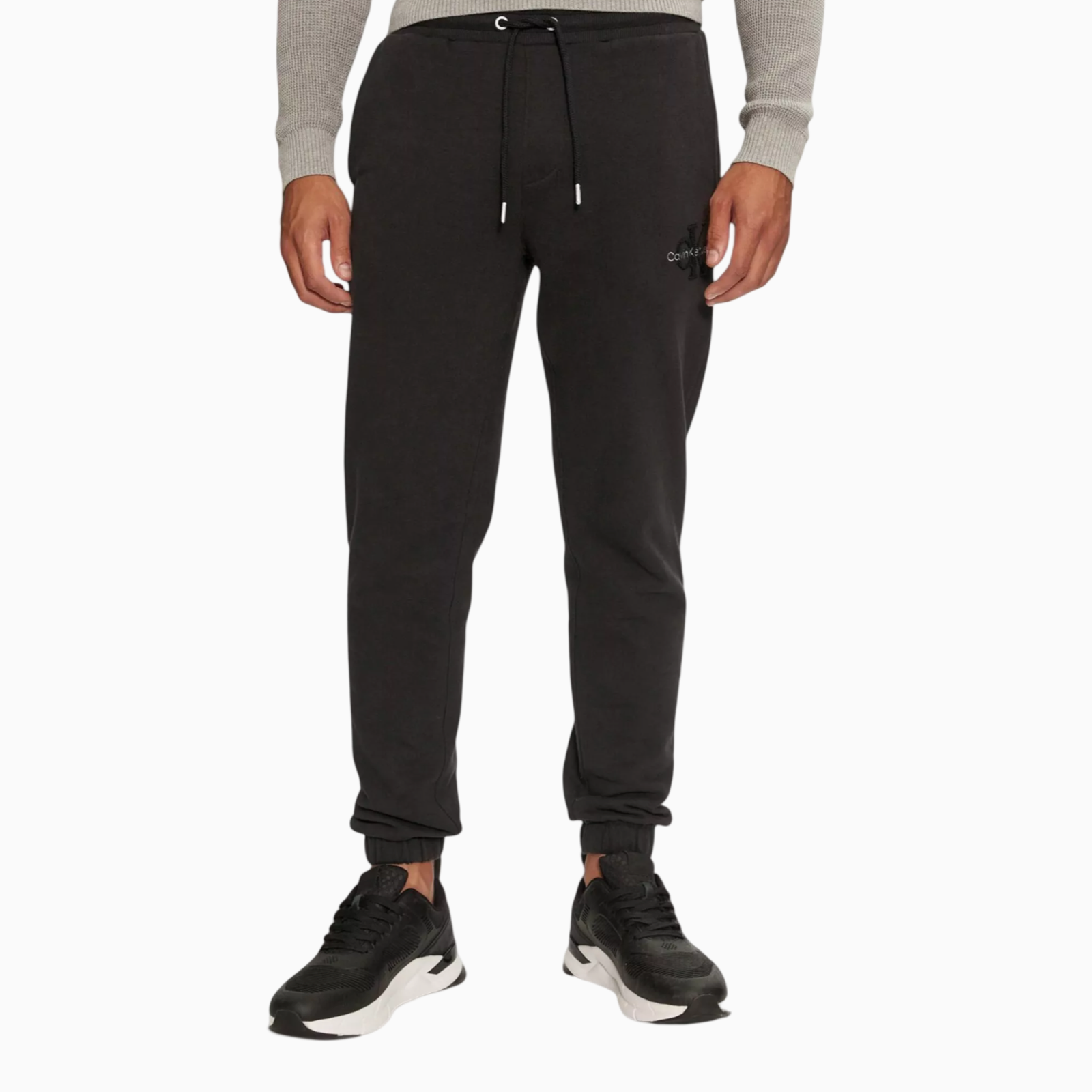 Мъжко черно спортно долнище Calvin Klein Jeans J30J326685