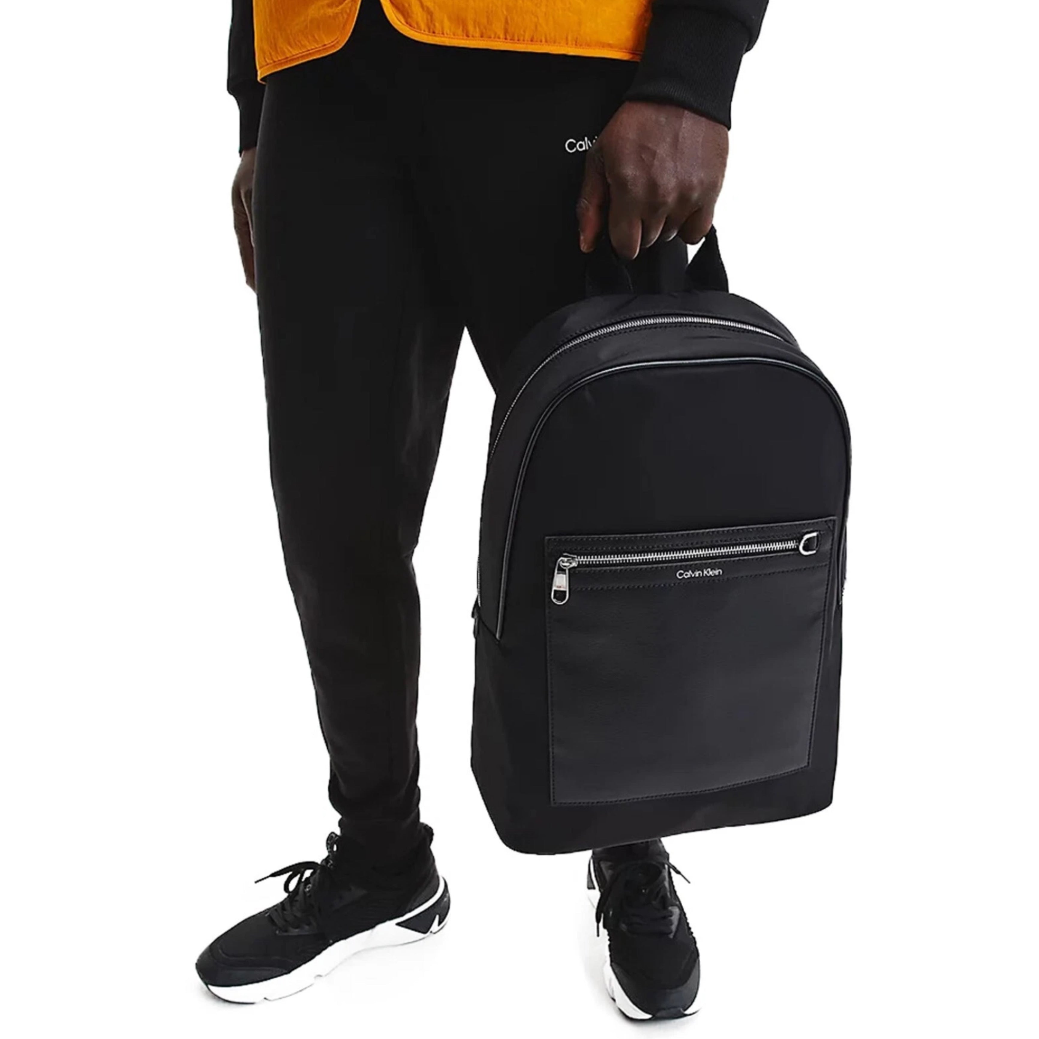 Мъжка раница Men’s rucksack Calvin Klein
K50K508697 Black lifestyle view