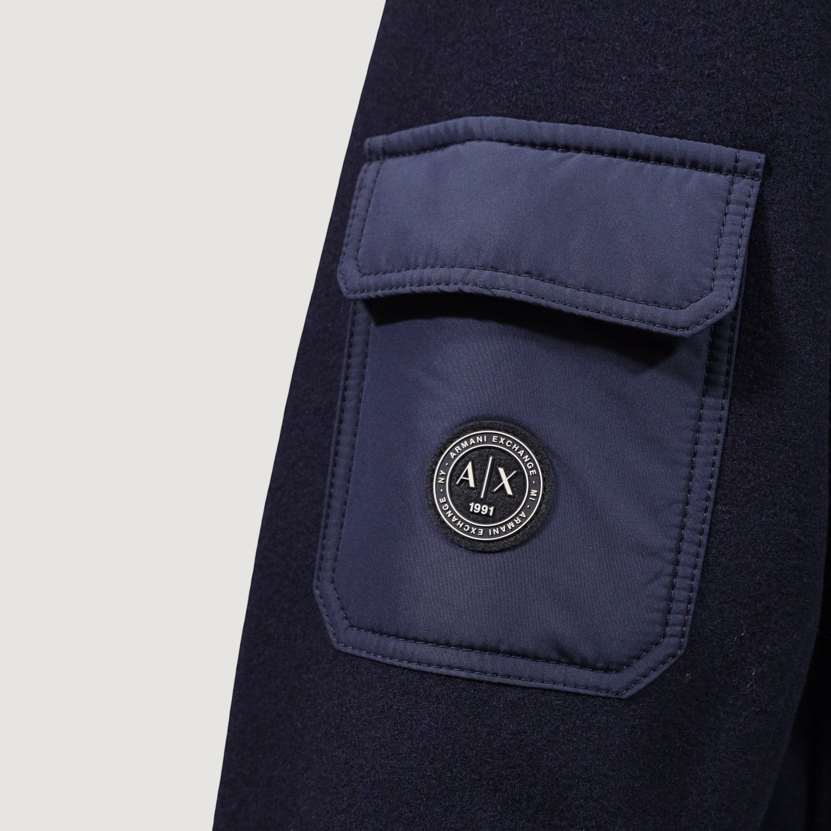 Мъжко палто Armani Exchange men’s coat XM003363 AF27251 UB101 Close-up