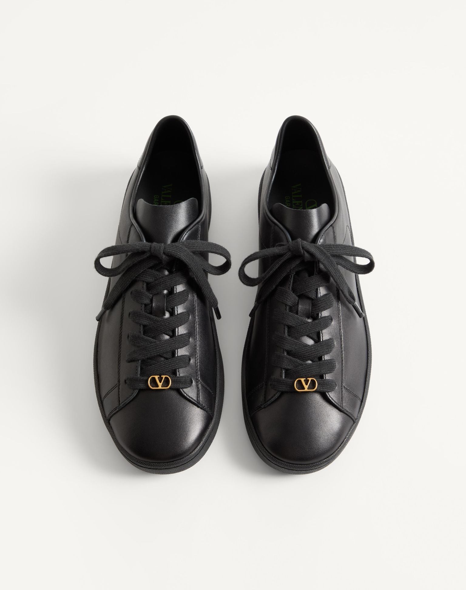 Мъжки кецове Men’s sneakers Valentino Garavani Royco 7Y2S0K34BYA_CMJ Black top vew