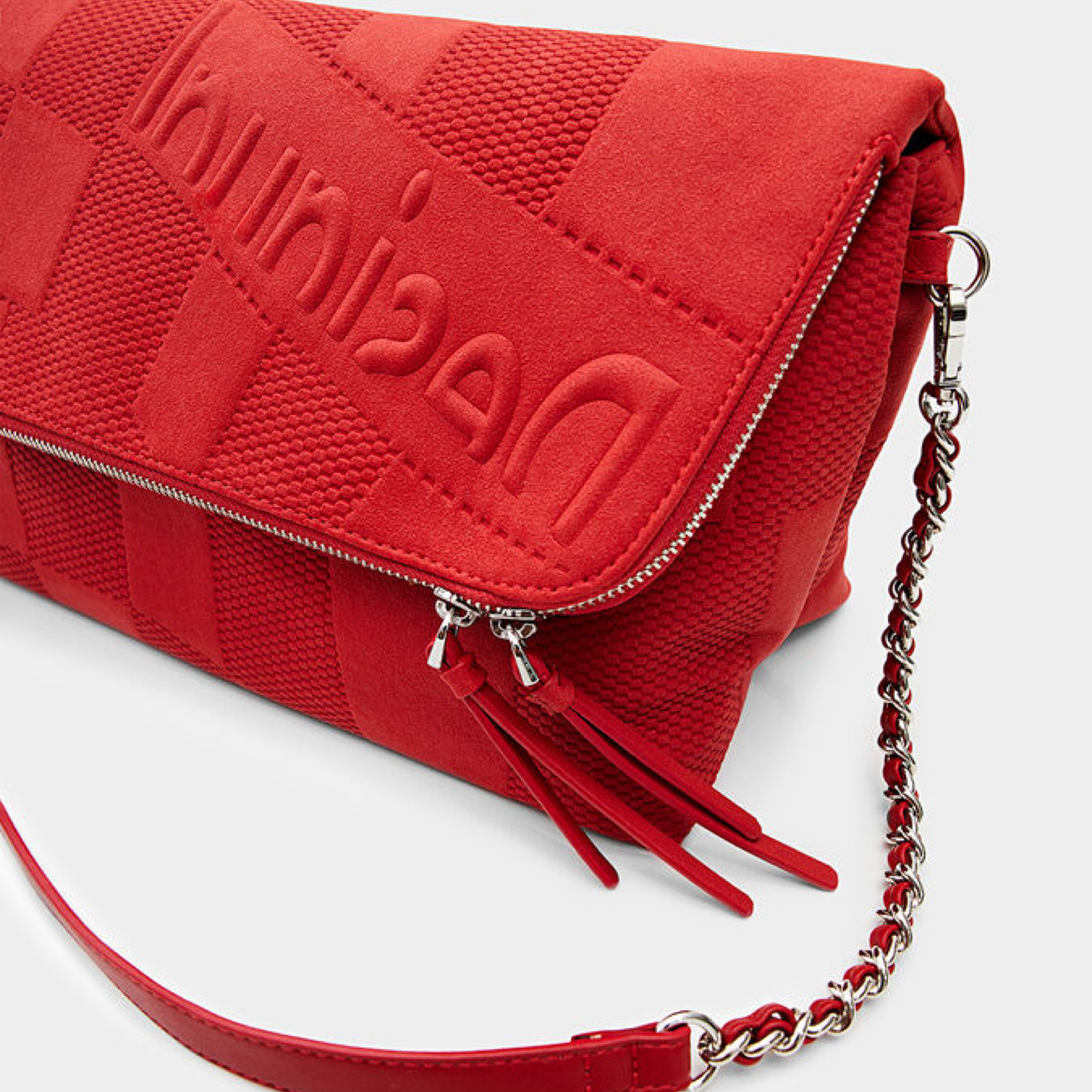 Дамска червена чанта Desigual 22WAXPB4 3000OS Close-Up