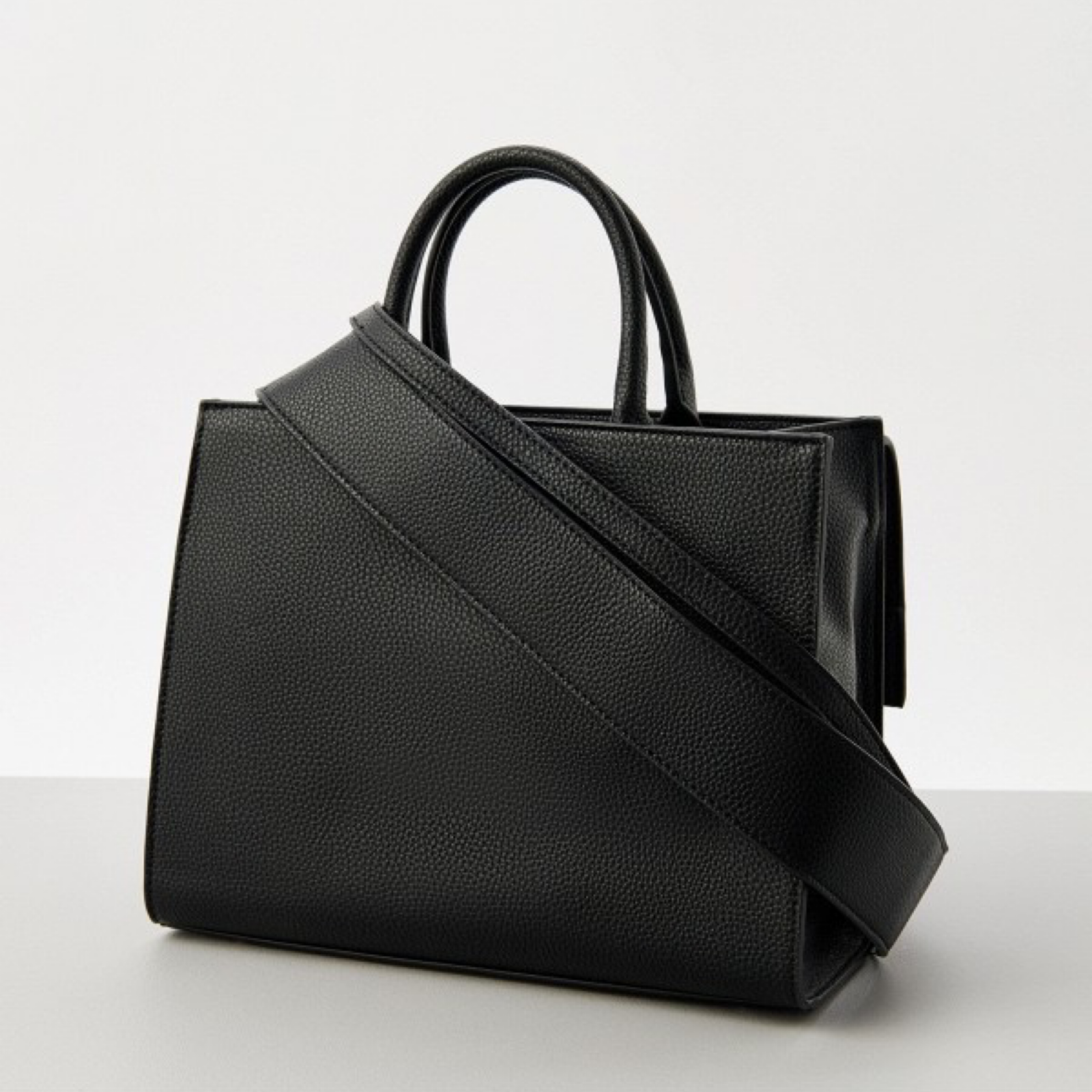 Richmond Women Bag