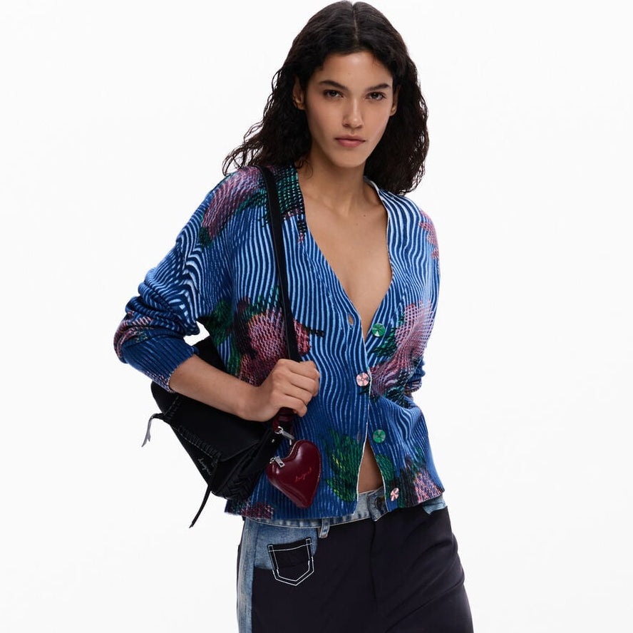 Дамска жилетка Desigual women’s cardigan 26SWJF19 5001 Model view
