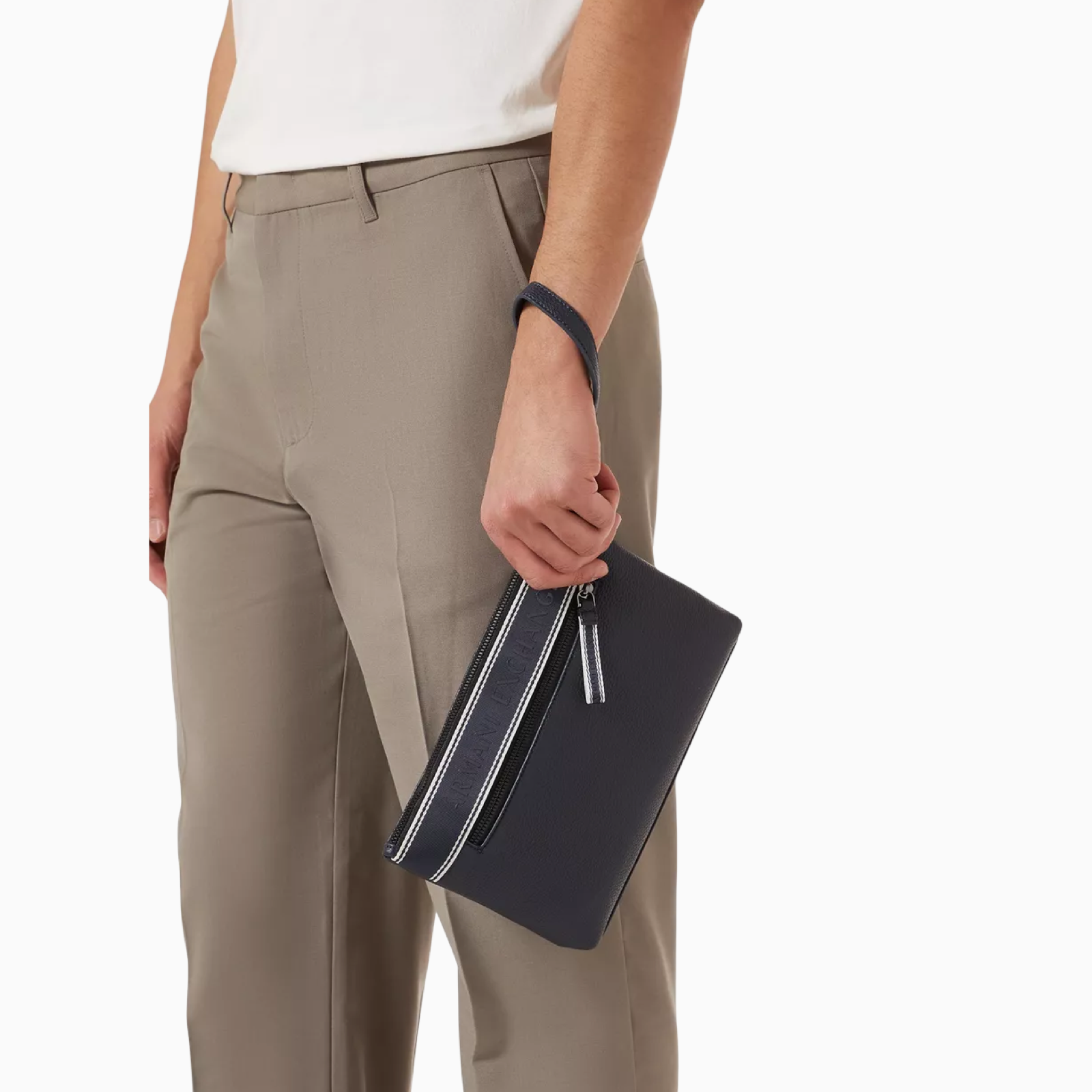 Мъжка клъч чанта Men’s clutch bag Armani Exchange XM002835 AF22662 UC001 Black lifestyle view