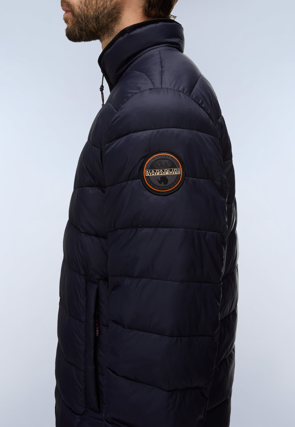 Men’s puffer jacket Napapijri Aerons
NP0A8BLM AERONS S4 176 Dark Blue logo view