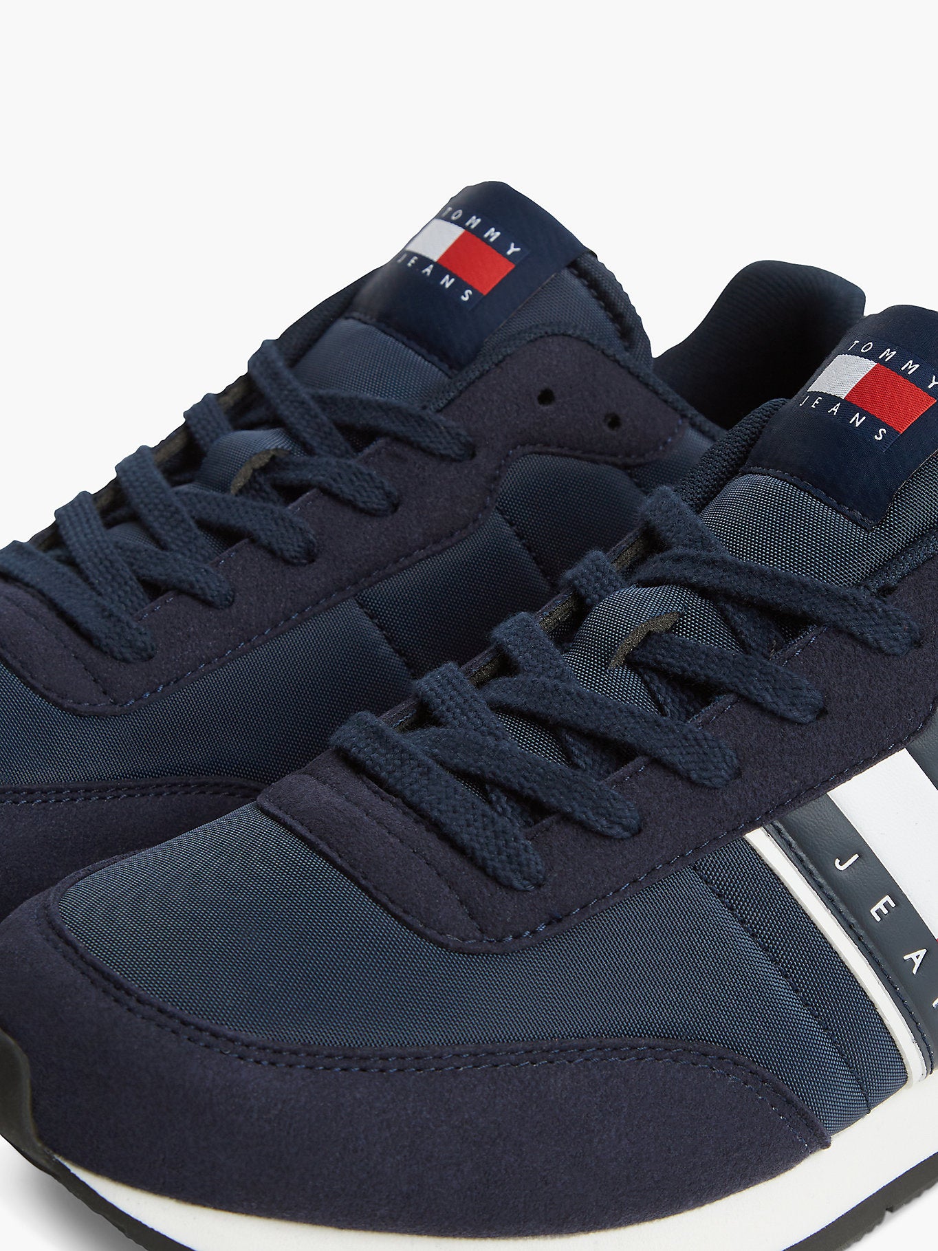 Мъжки кецове Men’s sneakers Tommy Hilfiger Jeans EM0EM01351 C1G Blue close up view