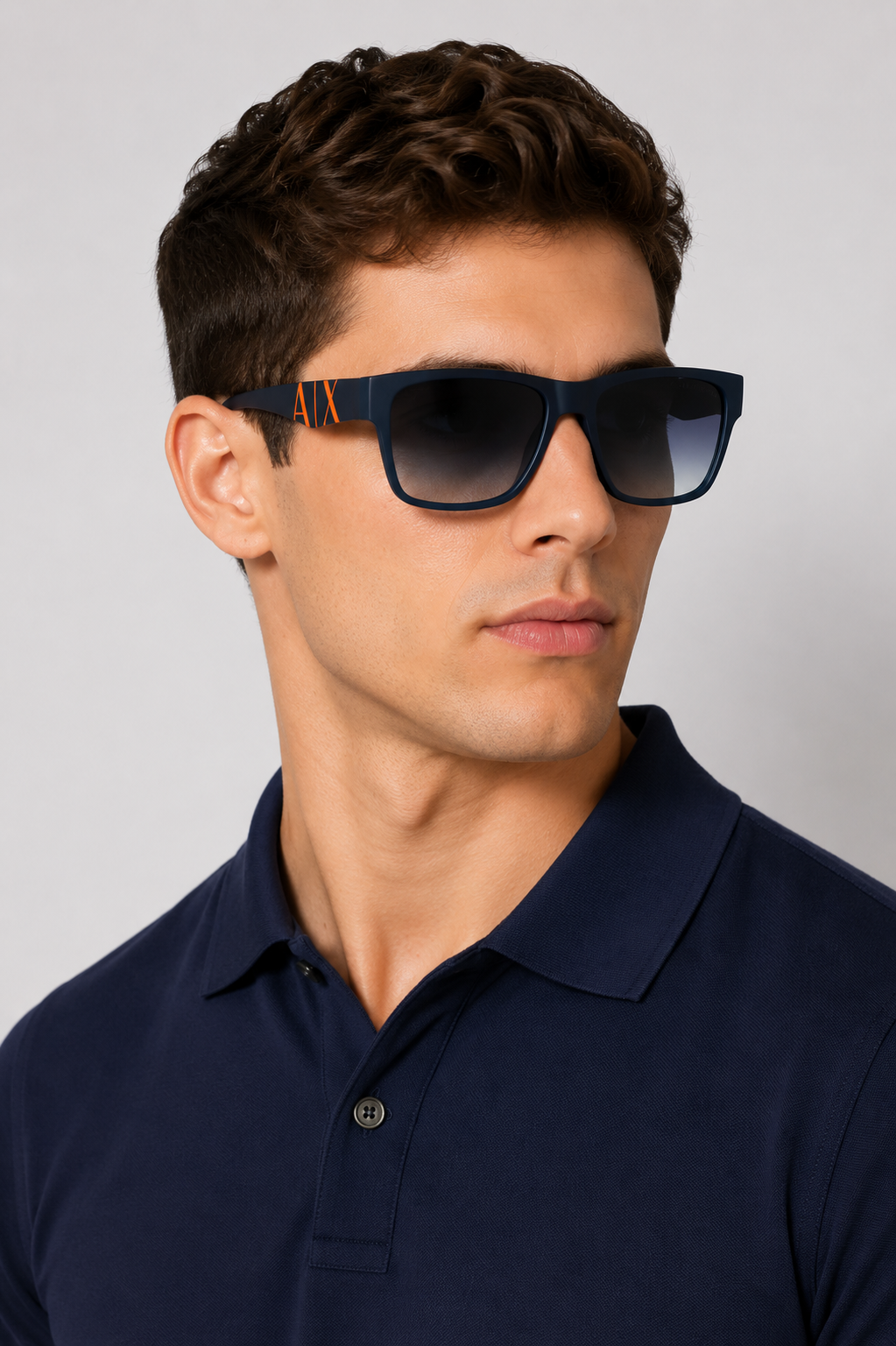 Мъжки слънчеви очила Men’s sunglasses ARMANI EXCHANGE AX4113S81814L lifestyle view