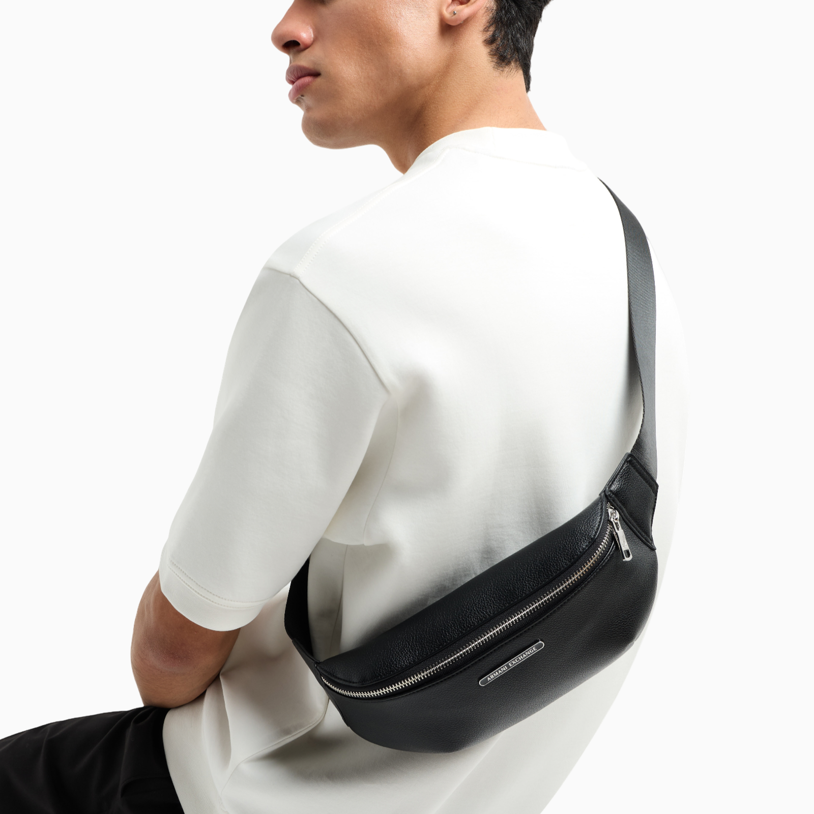 Мъжка чанта банан Men’s waist bag Armani Exchange XM000848 AF12134 UC001
