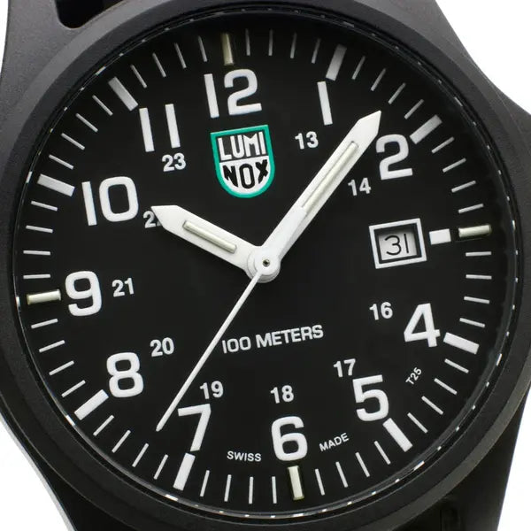 Мъжки часовник Men’s watch Luminox Patagonia Carbonox X22401NB Black close up view