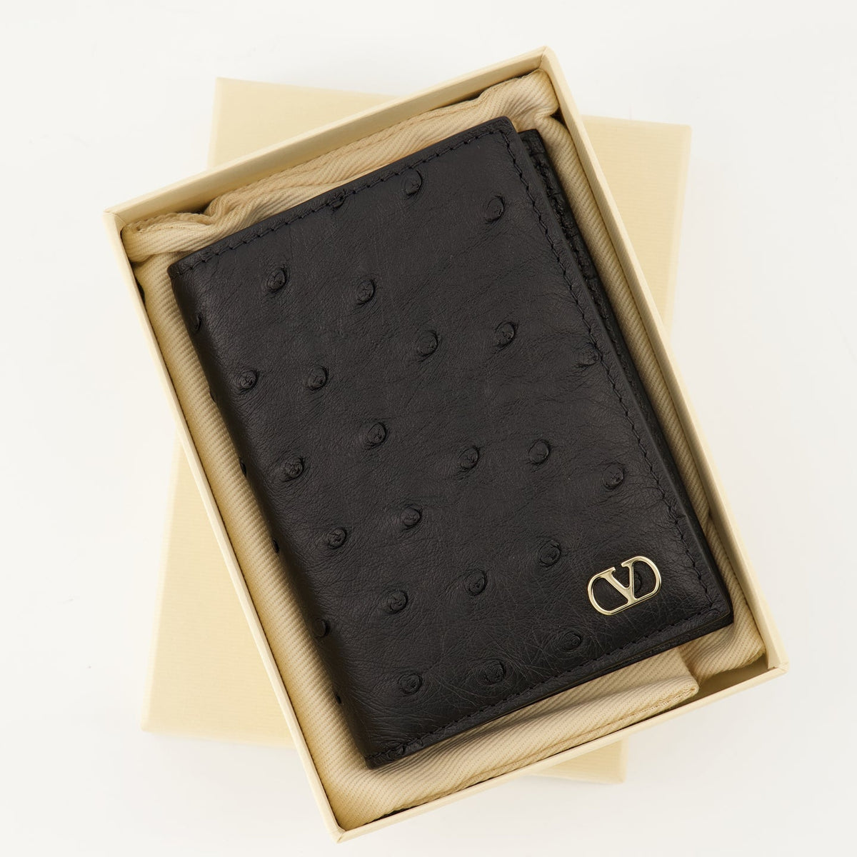 Ostrich leather Cardholder Valentino Garavani
7Y2P0AP1RJA Black