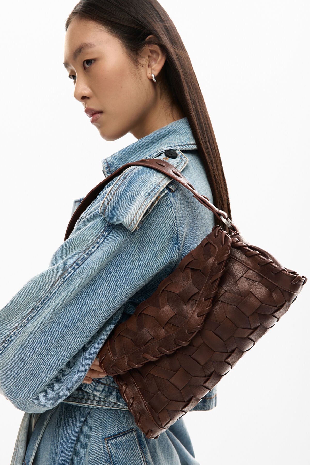 Дамска чанта Women’s handbag Desigual
26SAXPA2 6064 Brown lifestyle view