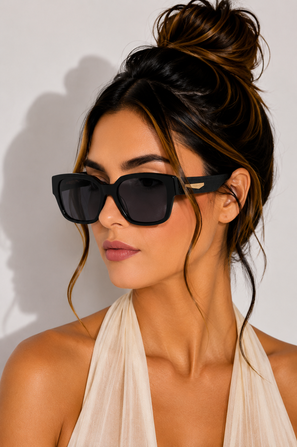 Дамски слънчеви очила Women’s sunglasses Trussardi TSW9033 A01 Black