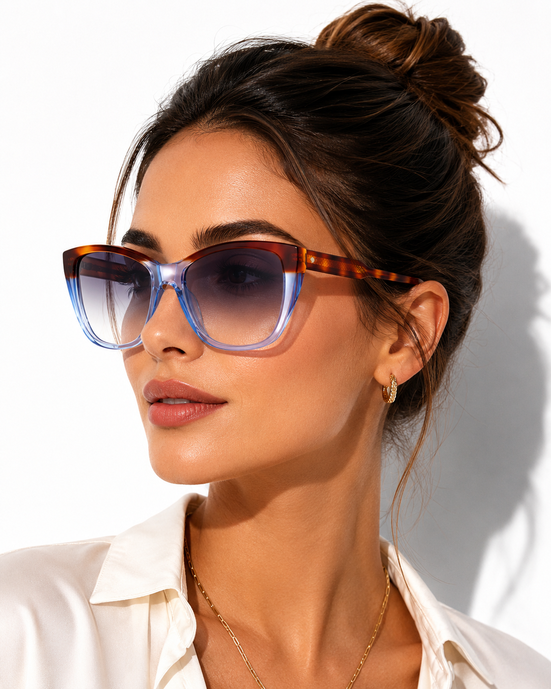 Дамски слънчеви очила Women’s sunglasses VICTORIA BECKHAM VB639S 418 lifestyle view