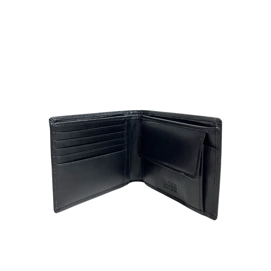 Мъжки портфейл естествена кожа Hugo Boss 50250331 в черно