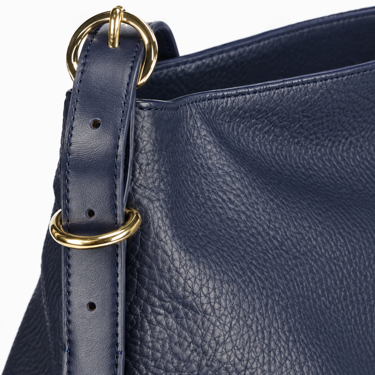 Women's shoulder bag Mario Valentino Botaniko Re VBS8GR07 handle and hardware detail view