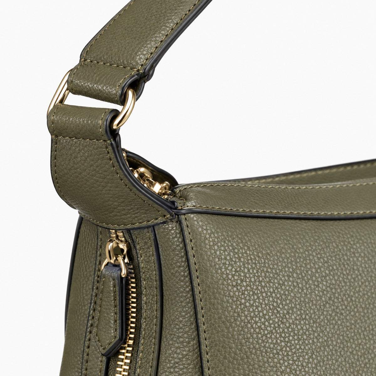 Women's shoulder bag Mario Valentino Oregon Re VBS7GA03 handle and hardware detail view