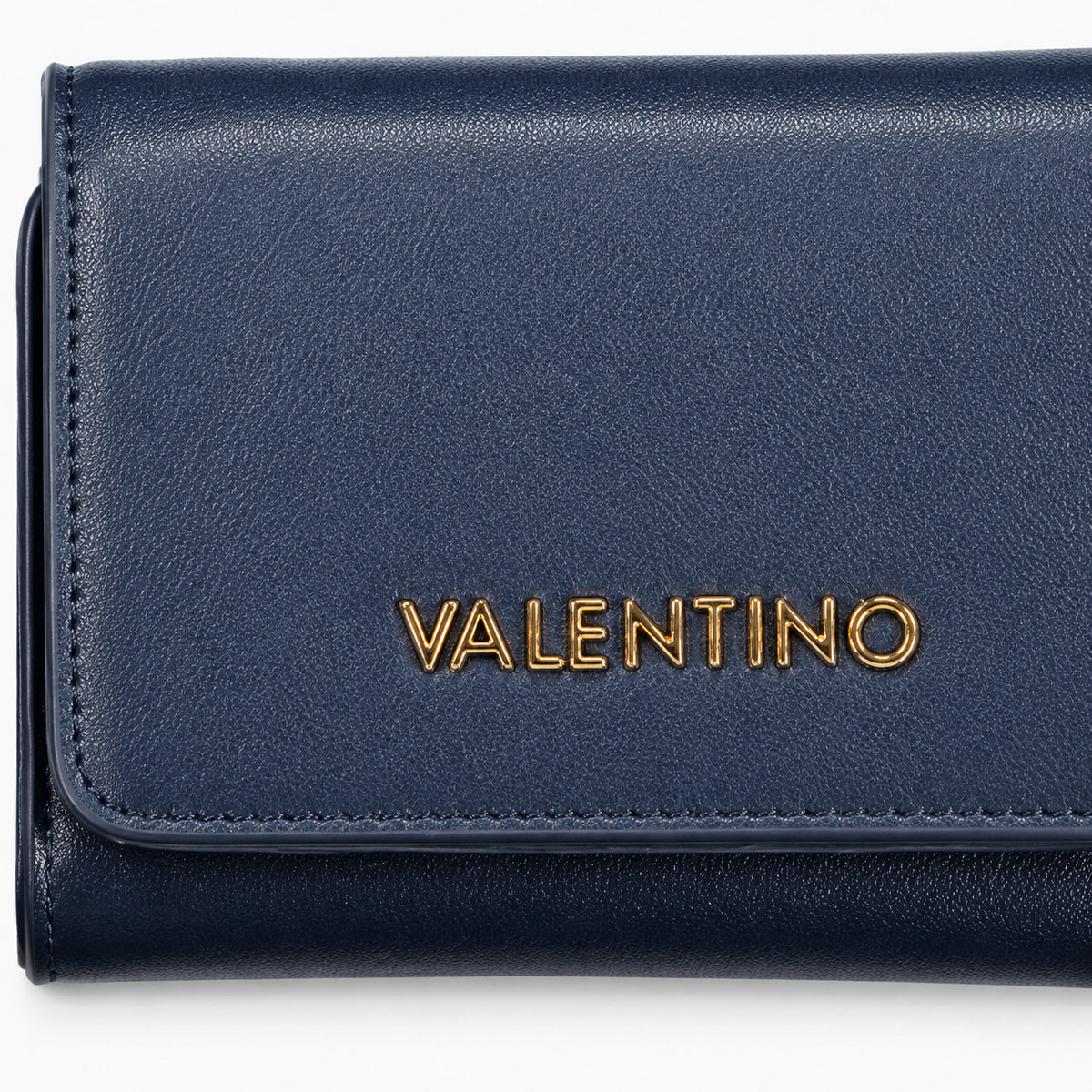 Women's wallet Mario Valentino Jasmin VPS8NS43 logo and texture detail view