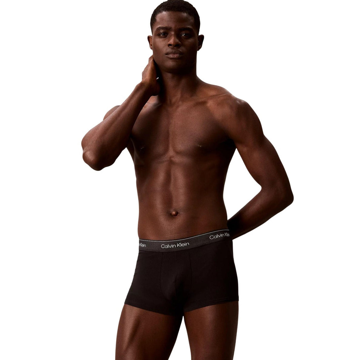 Мъжки боксерки Calvin Klein Men 3-Pack Boxers LV00NB4575 UB1 Front View