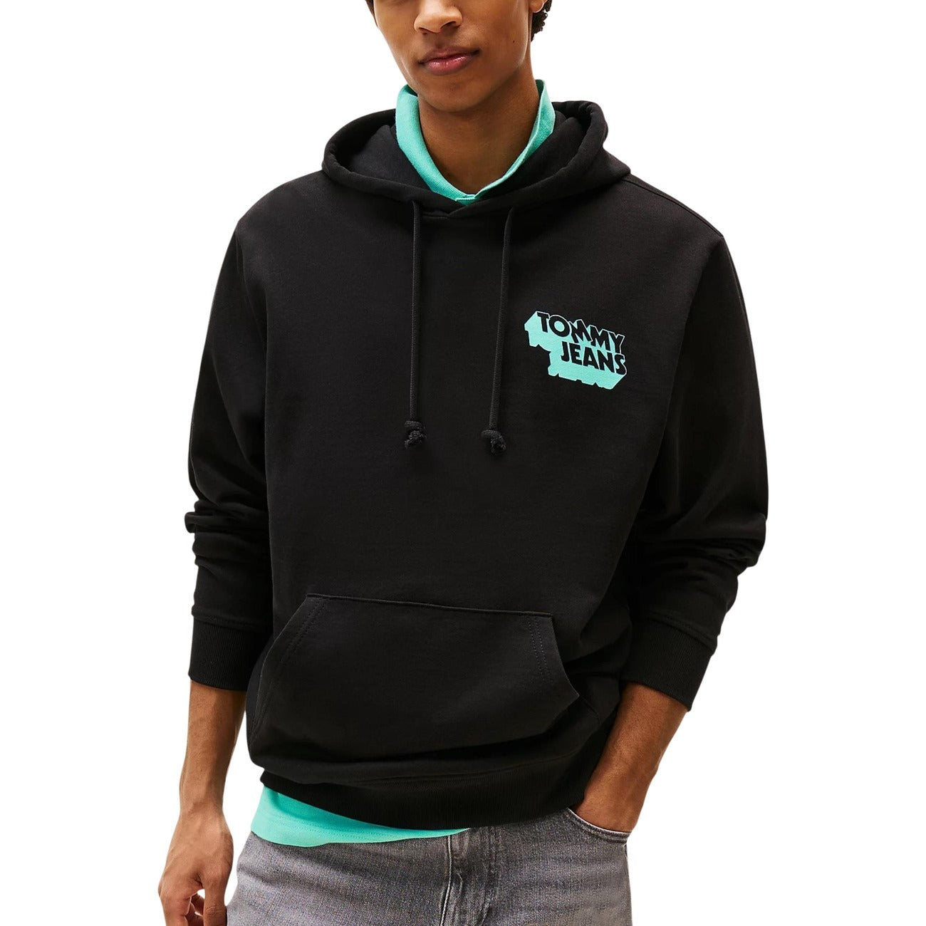 Мъжко черно худи Tommy Hilfiger Jeans Men Hoodie DM0DM21625 Front View