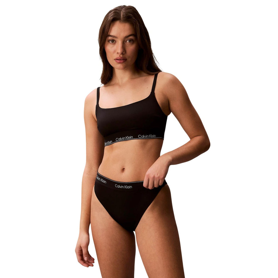 Дамски бански топ Calvin Klein Swimwear Top LV00Q61130 UB1 Front View