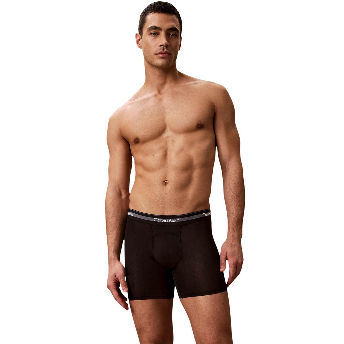 Мъжки боксерки Calvin Klein Men 3-pack Boxers LV00NB4537 UB1 Front View