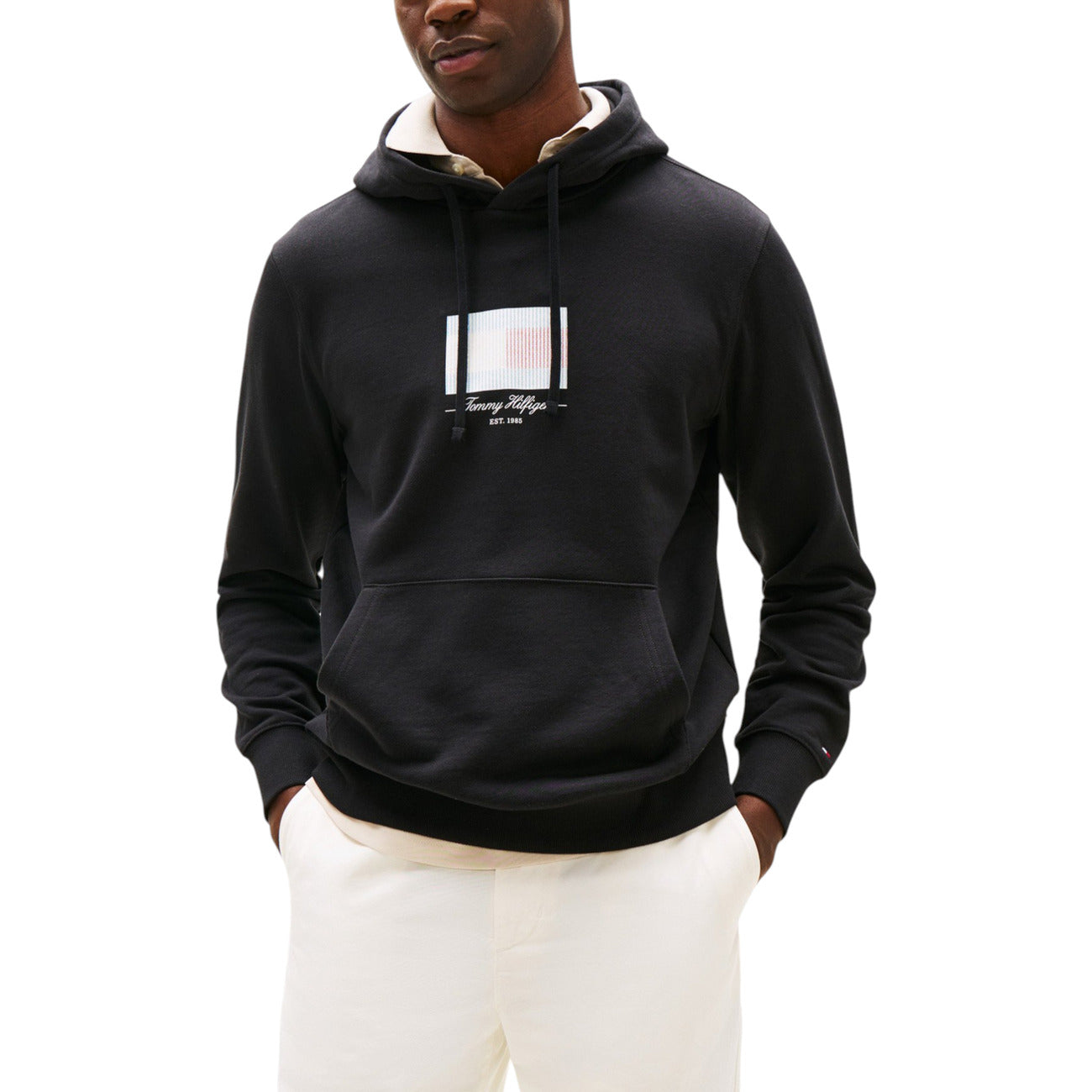 Мъжко черно худи Tommy Hilfiger Men Hoodie MW0MW39377 Front View