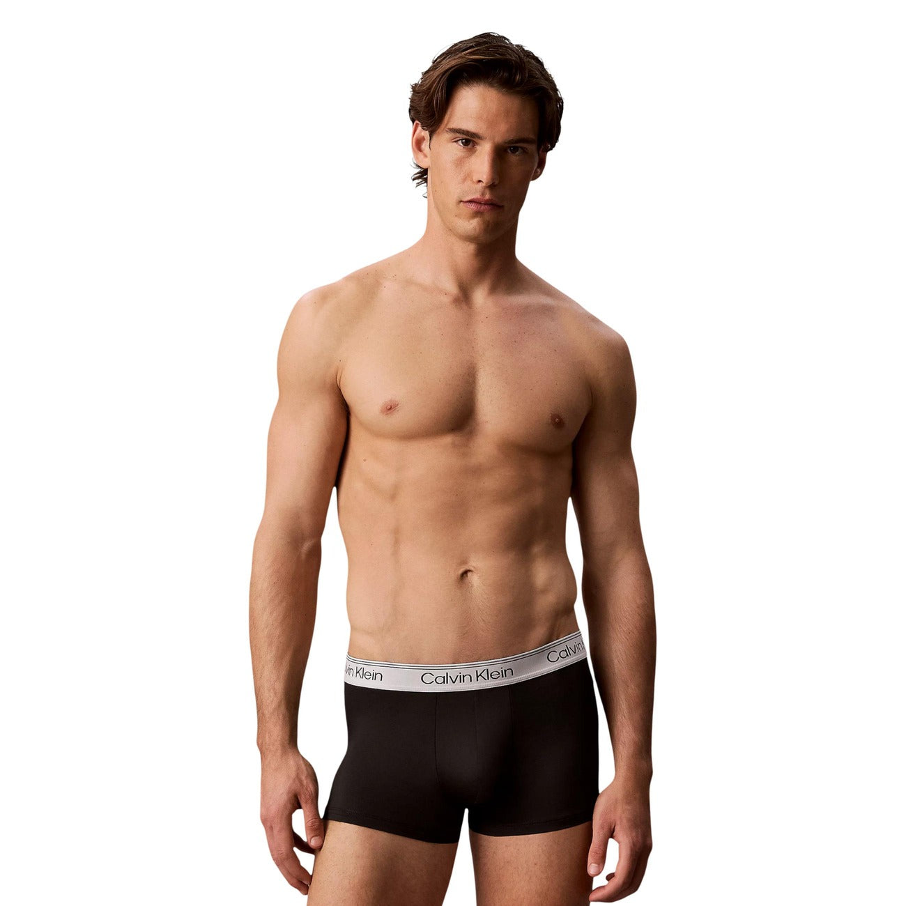 Мъжки боксерки Calvin Klein Men 5-pack Boxers LV00NB4412 3ZQ Model Front View
