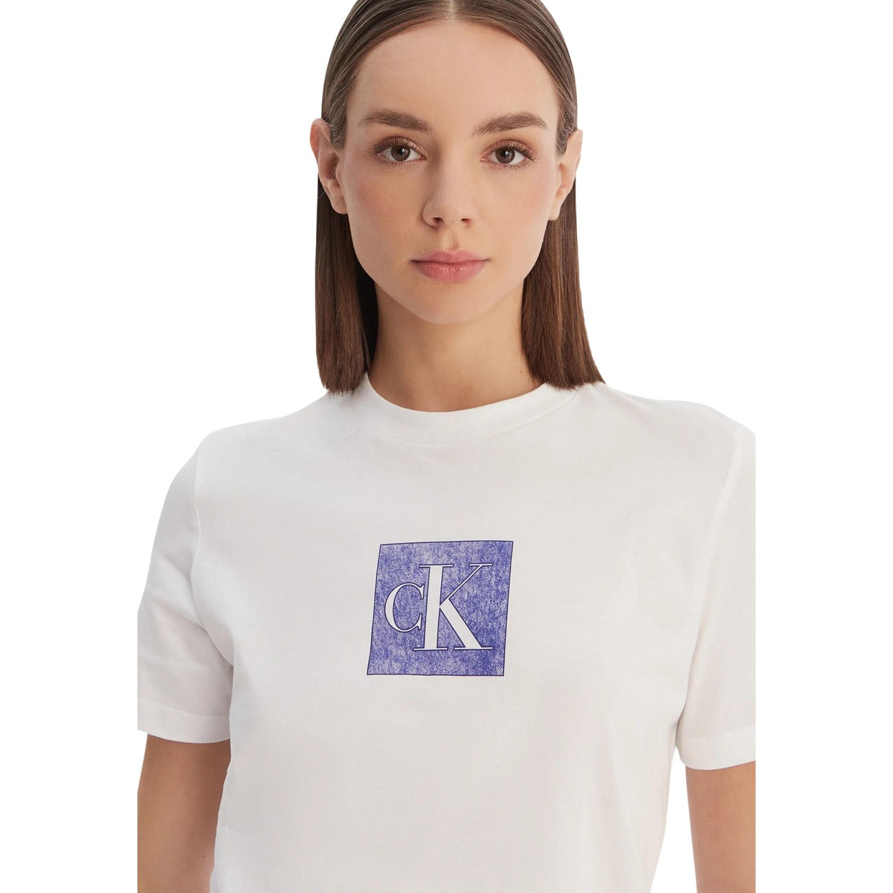 Дамска тениска Calvin Klein Jeans Women T-shirt LV047F819G YAF Close-Up