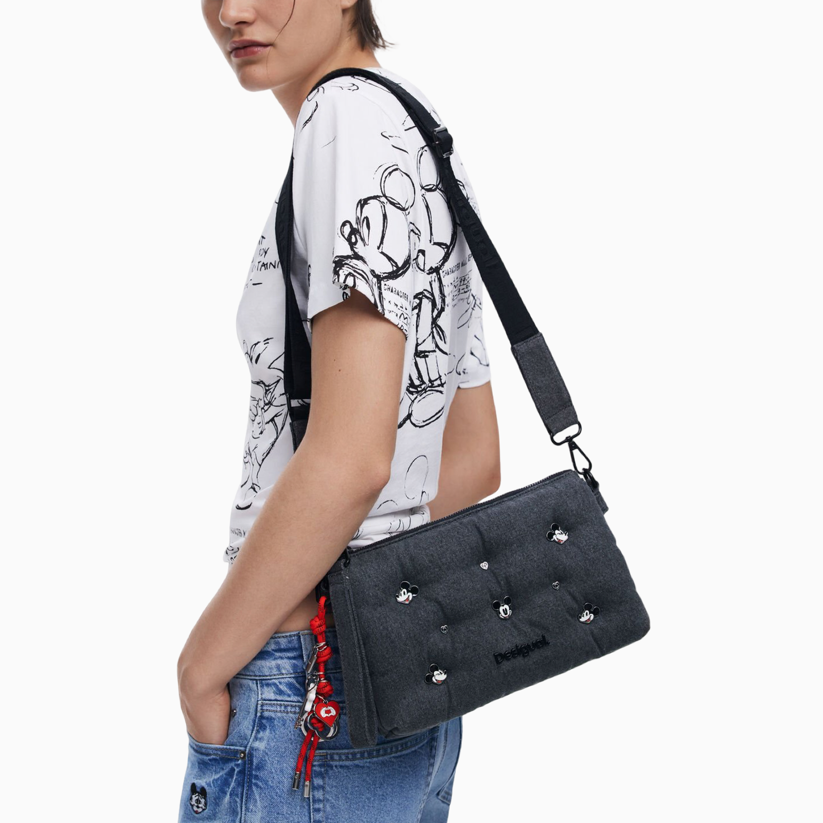 Дамска чанта Desigual Handbag 25WAXD08 Model View