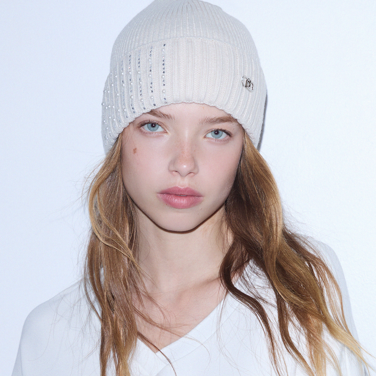 Дамска зимна шапка Liu Jo Women Winter Hat 2F6027 MAA06 00192 Model View