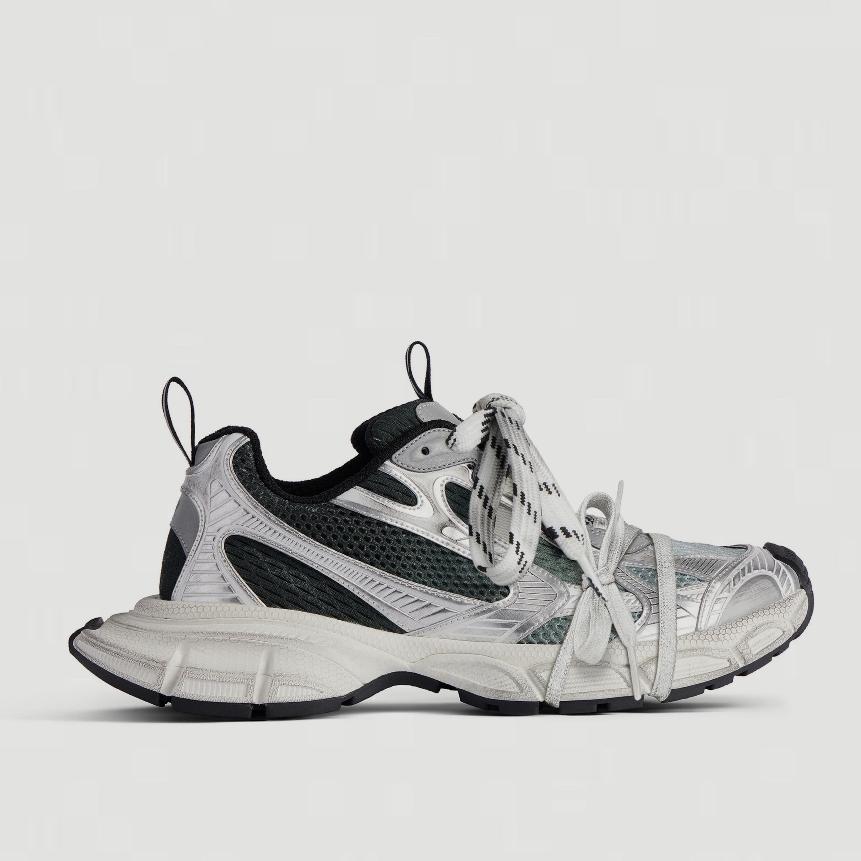Дамски луксозни кецове Women’s Balenciaga’s 3XL Gradient Sneakers in Black/Grey/White 734731W3XGM1190 lateral view