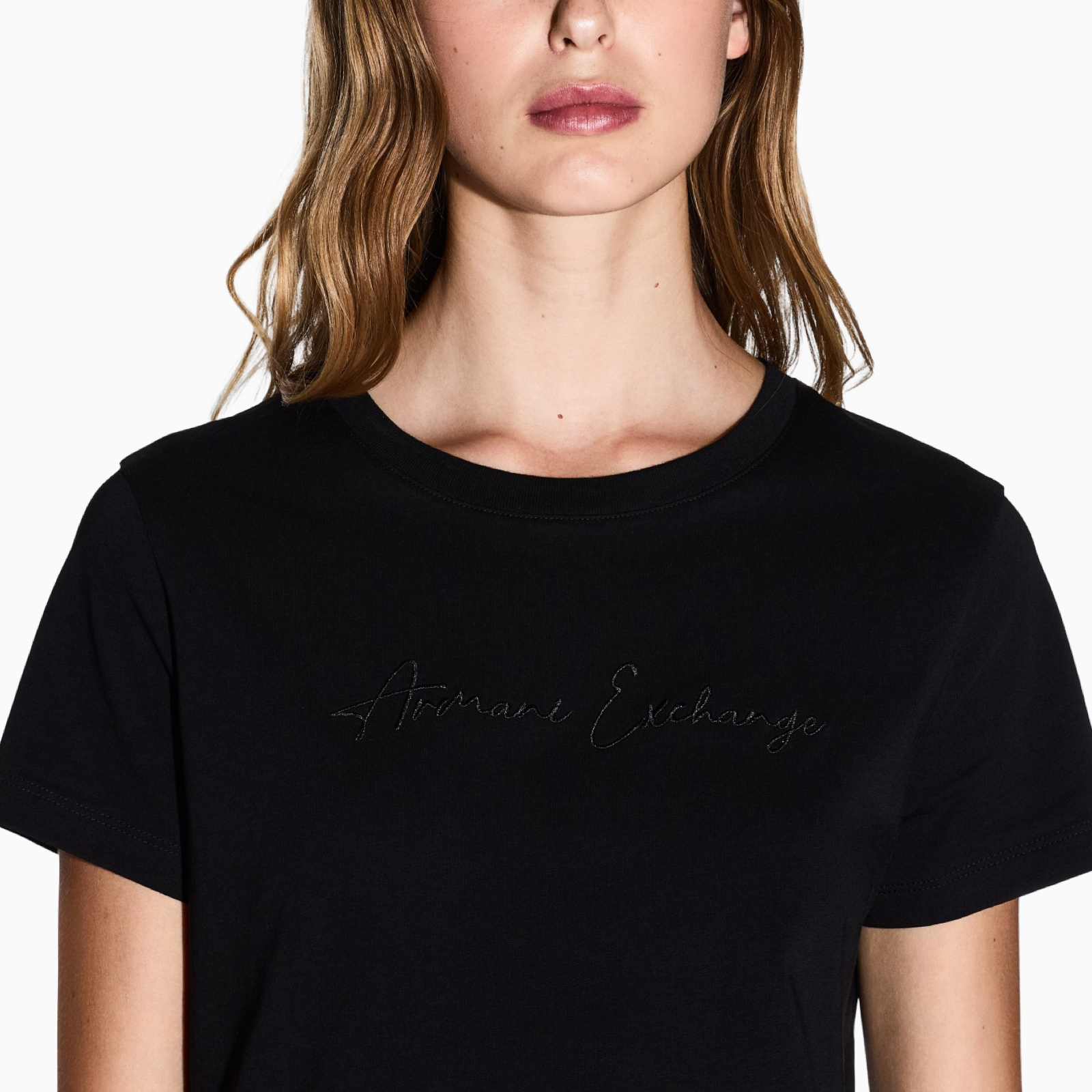 Дамска черна тениска Armani Exchange Women T-shirt XW000839 AF10356 Close-Up