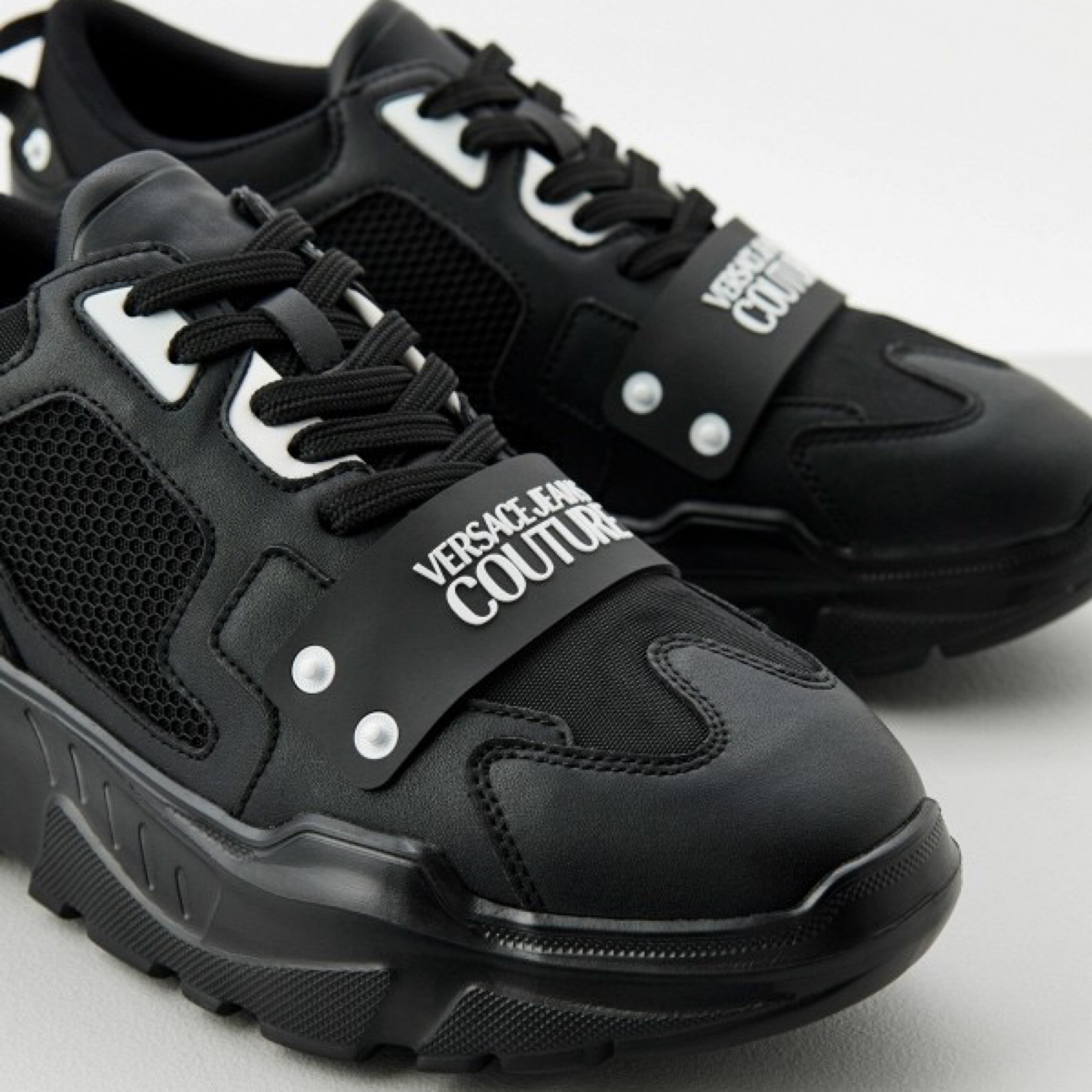 Мъжки кецове Men's sneakers Versace Jeans Couture 79YA3SC4 ZSC55 899 Close-Up