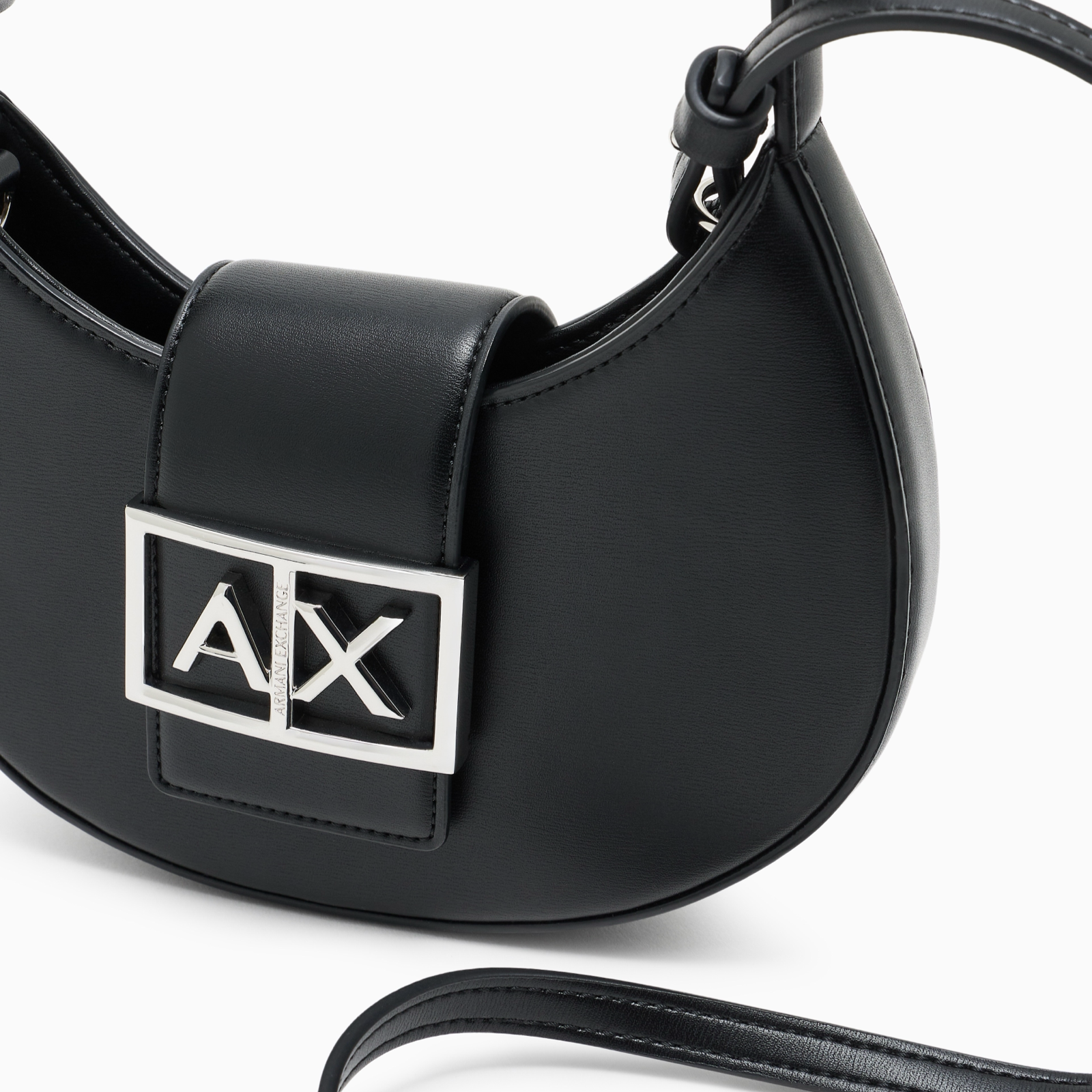 Дамска черна чанта Armani Exchange Women Shoulder Bag XW002566 AF12039 UC001 Close-Up