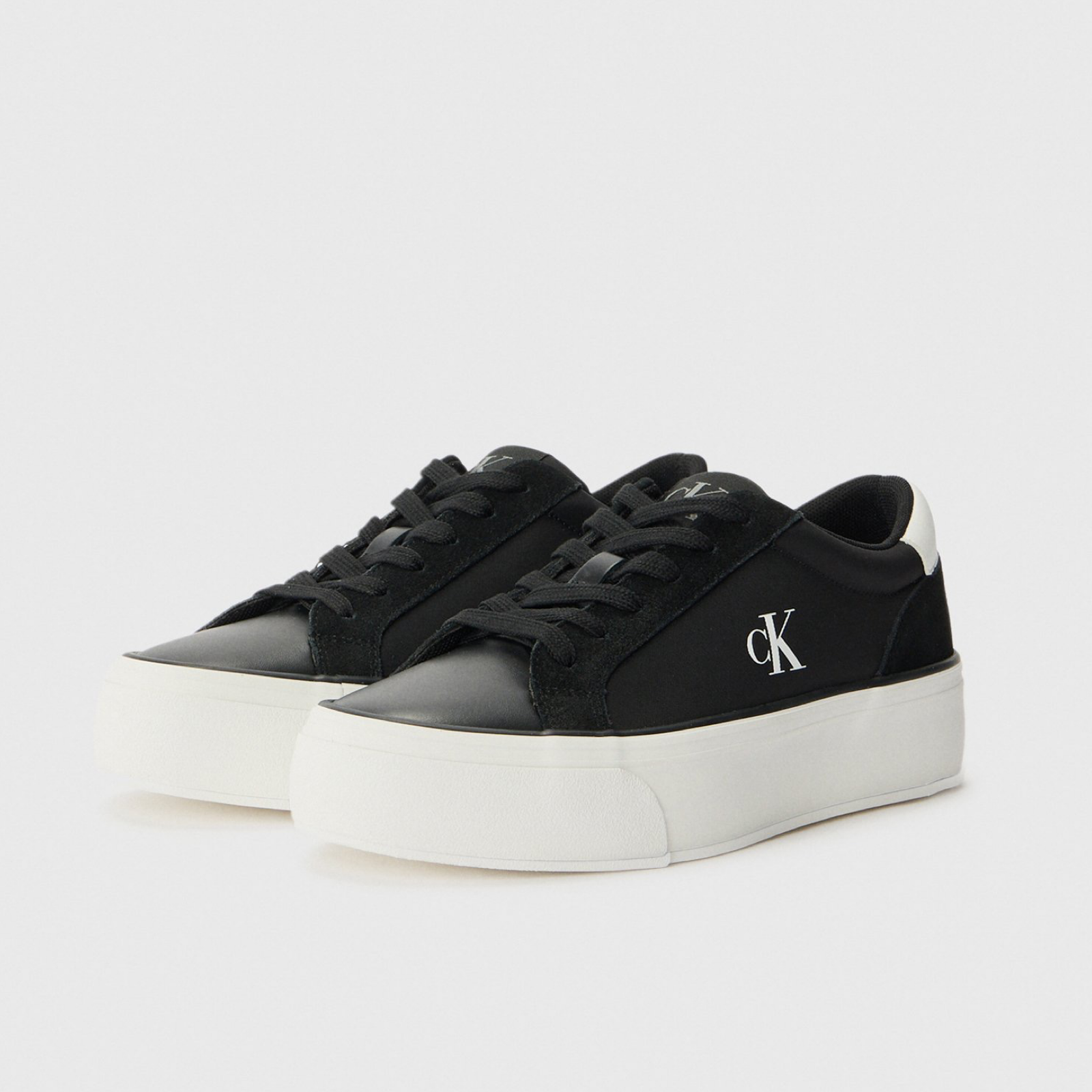 Дамски черни кецове Calvin Klein Jeans YW0YW01896 Lateral View
