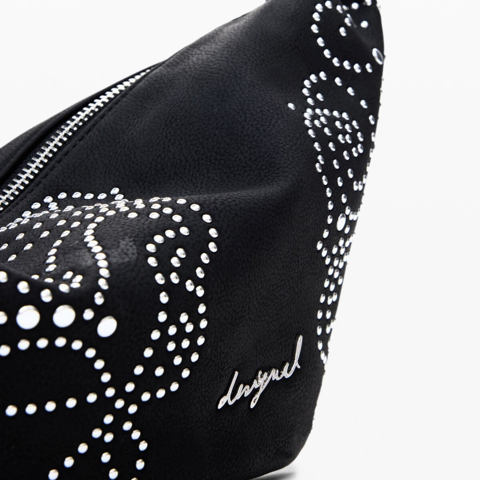 Дамска черна чанта Desigual Women Handbag 25WAXPBG Close-Up